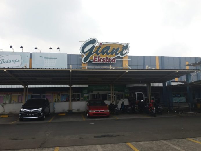 Tak Tahu Giant Depok Tutup, Konsumen Kecewa 9