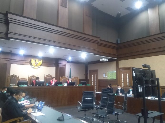 Matheus Joko Gunakan Uang Bansos Covid untuk Beli Mobil dan Rumah 9