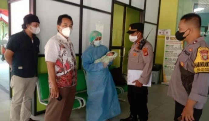 IMG-20210807-WA0046 Bayi Dibuang dalam Kardus Mi Instan 9