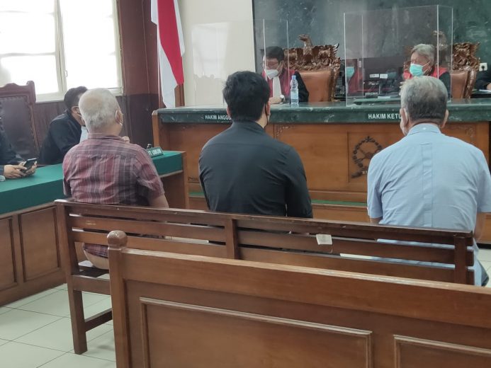 Saksi Berada di Tiongkok, Sidang Pemalsuan RUPS Ditunda 8