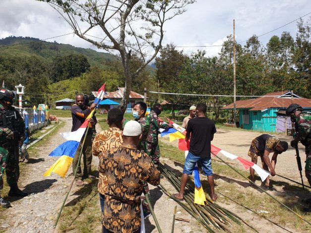 Tumbuhkan Rasa Nasionalisme Pemuda Papua, Satgas TNI Yonif 751 Mengajak Warga Meriahkan HUT RI ke-76 76