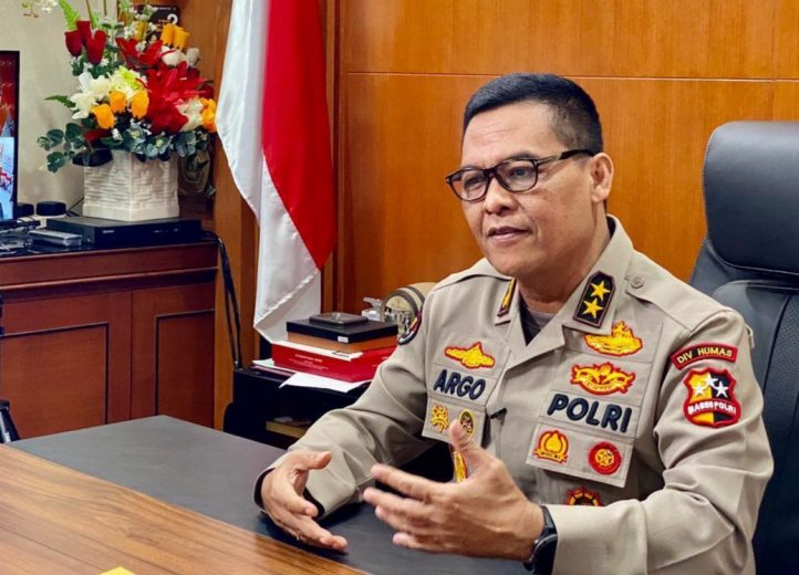 IMG-20210825-WA0040 Polri Akan Cek Kebenaran Jaminan Terdakwa Unlawful Killing 13