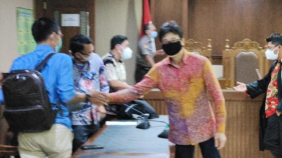 IMG-20210830-WA0050 Divonis Bebas. Hakim: Samin Tan Korban Pemerasan Eni Saragih 11