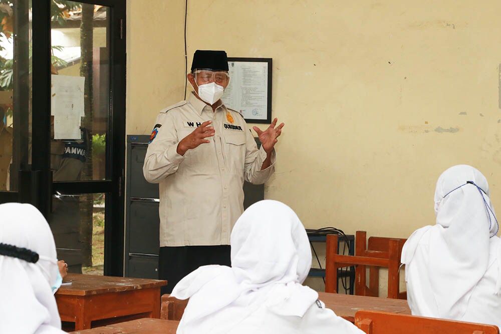 Tinjau PTM, Gubernur Banten: Lancar Sesuai Protokol Kesehatan 1