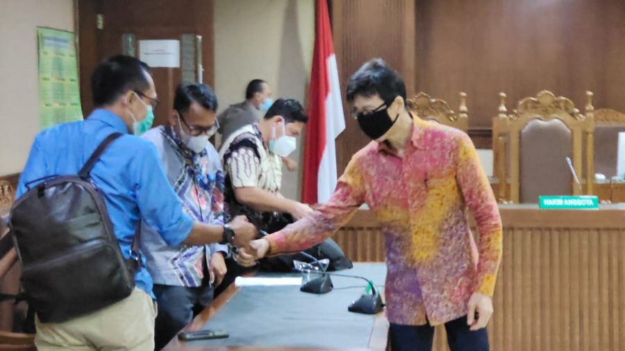 IMG-20210910-WA0072 Jaksa KPK Serahkan Memori Kasasi Samin Tan ke MA 10