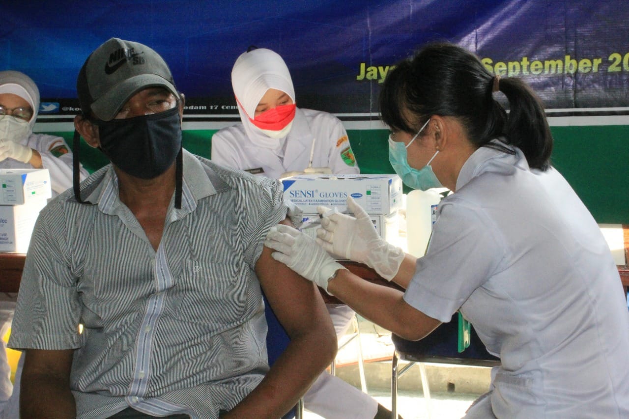 IMG-20210913-WA0048 Mendekati Penyelenggaraan PON XX, Kodam Cenderawasih Kembali Gencarkan Serbuan Vaksinasi 1