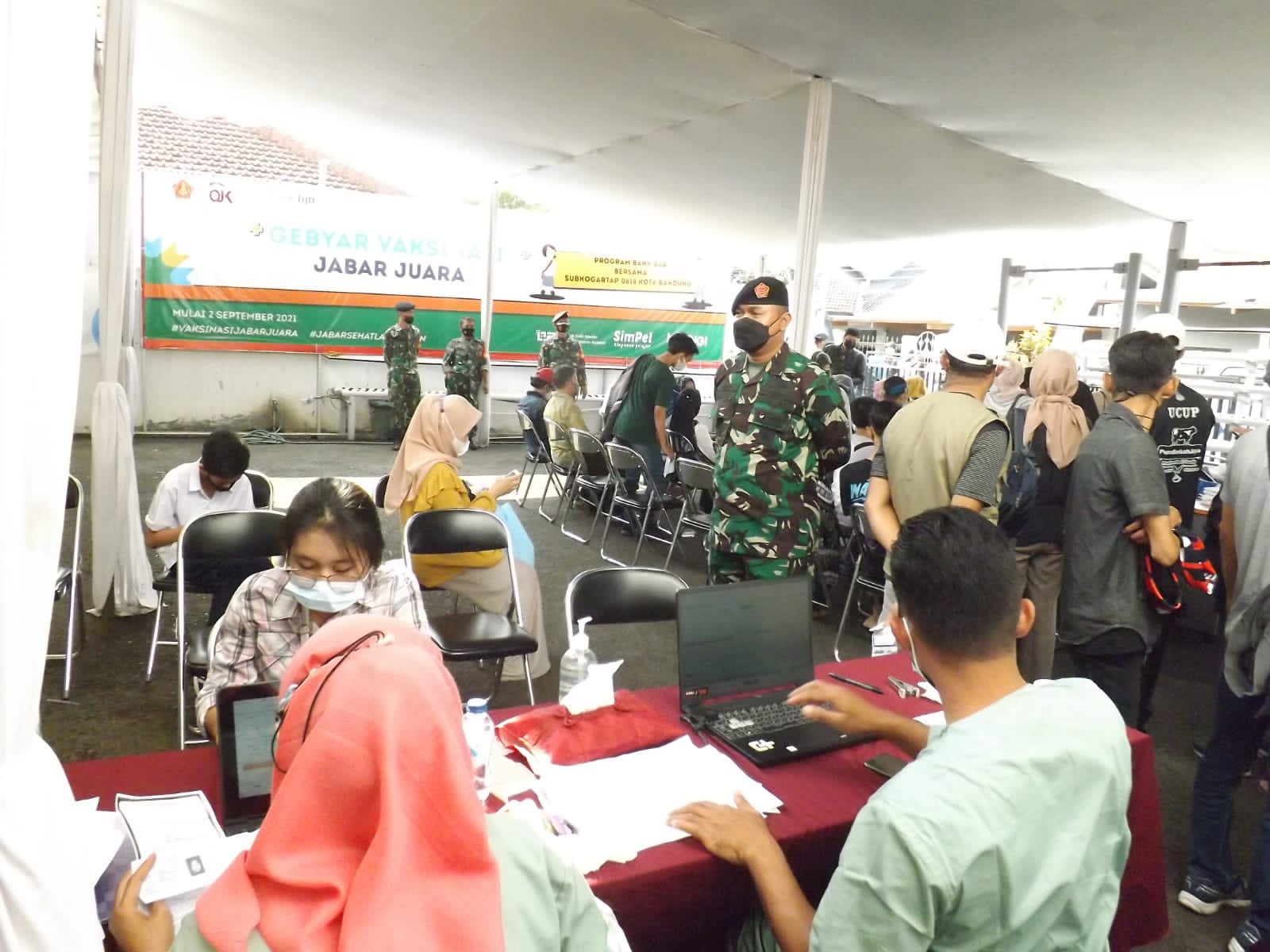 Subkogartap 0618/Bandung dan Bank BJB Gelar Vaksinasi Massal Tahap Pertama dan Kedua 1