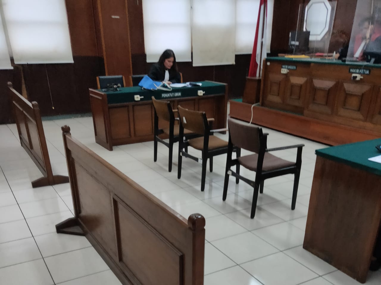 IMG-20211007-WA0048 Polisi Tipu Polisi, AKBP dan Isteri Dituntut 4 Tahun 1