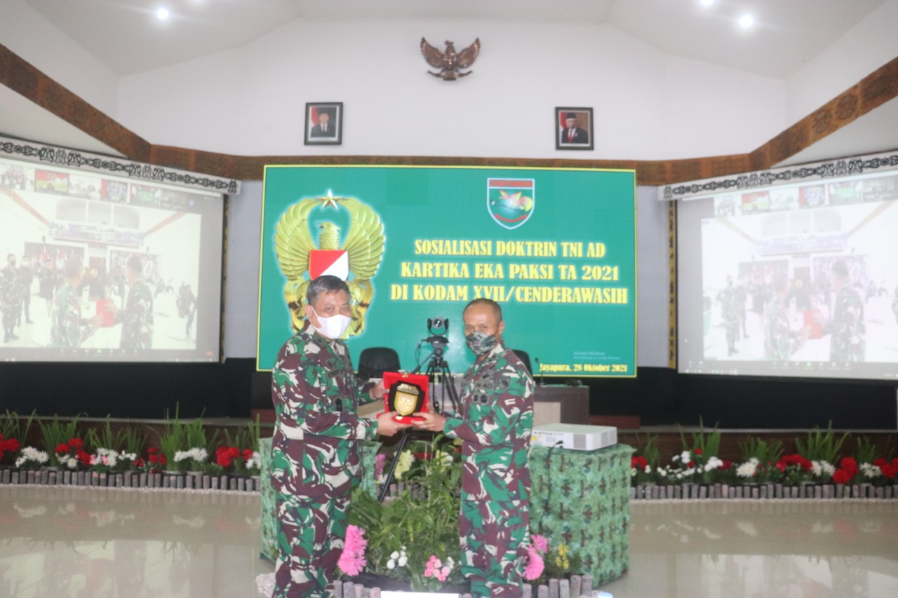 IMG-20211029-WA0033 Kodam XVII/Cenderawasih Terima Sosialisasi Doktrin TNI-AD Kartika Eka Paksi 1