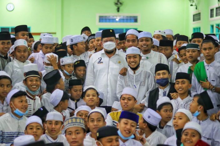 Ketua DPD RI Dorong Percepatan Vaksinasi 27 Juta Anak Indonesia 36
