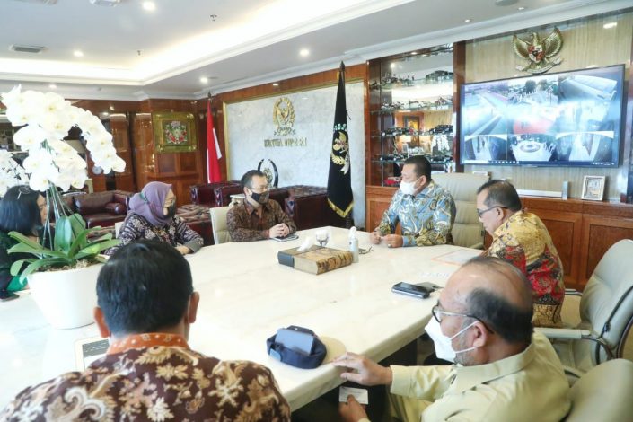 Ketua MPR RI Dorong Pemerintah Cari Solusi Proyek Jakarta Monorail 15