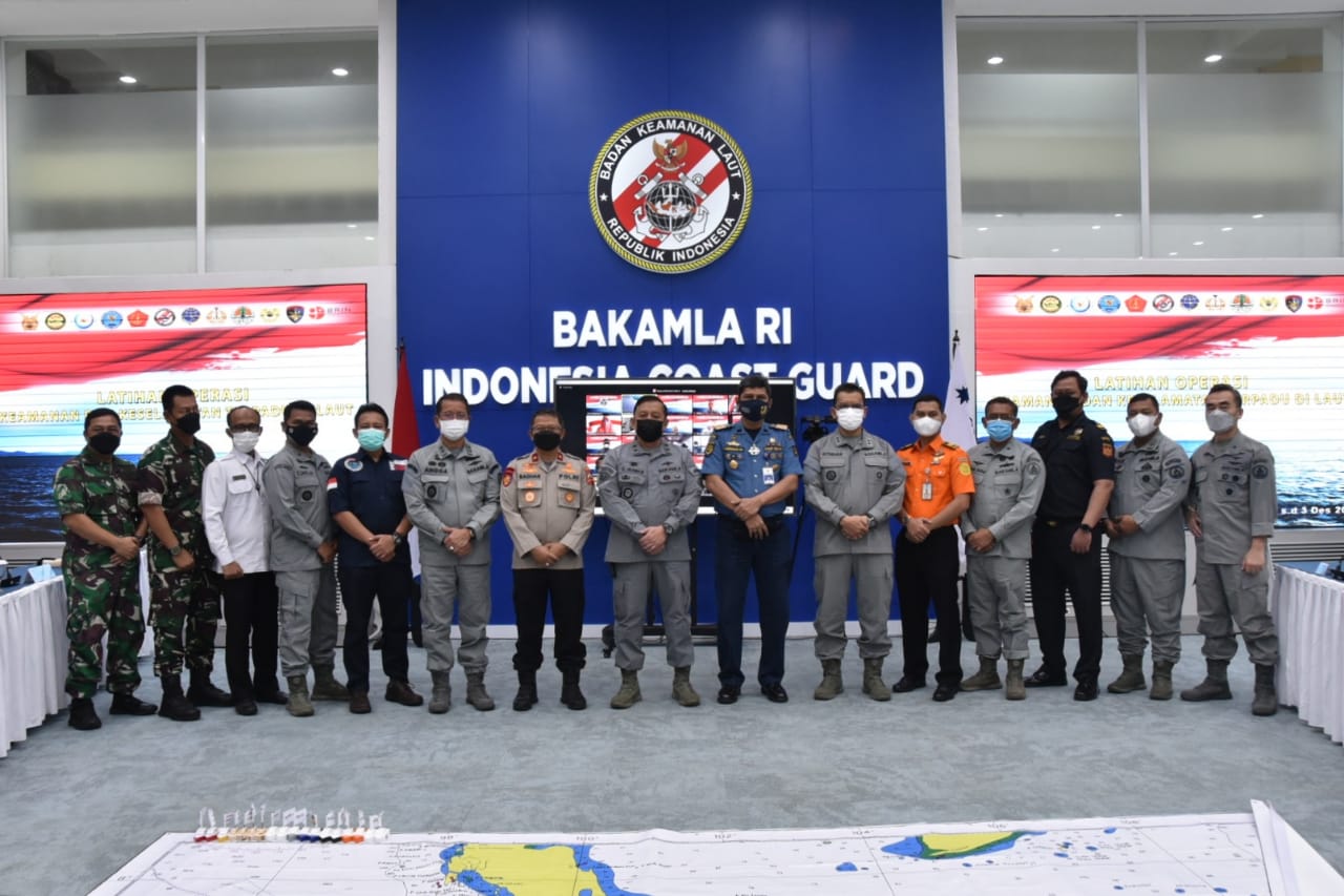 IMG-20211129-WA0068 Bakamla RI Gelar Latihan Keamanan dan Keselamatan Laut Terpadu 1