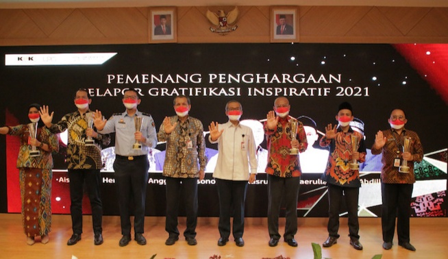 IMG-20211206-WA0034 KPK Berikan Apresiasi Kepada Pelapor Gratifikasi 1