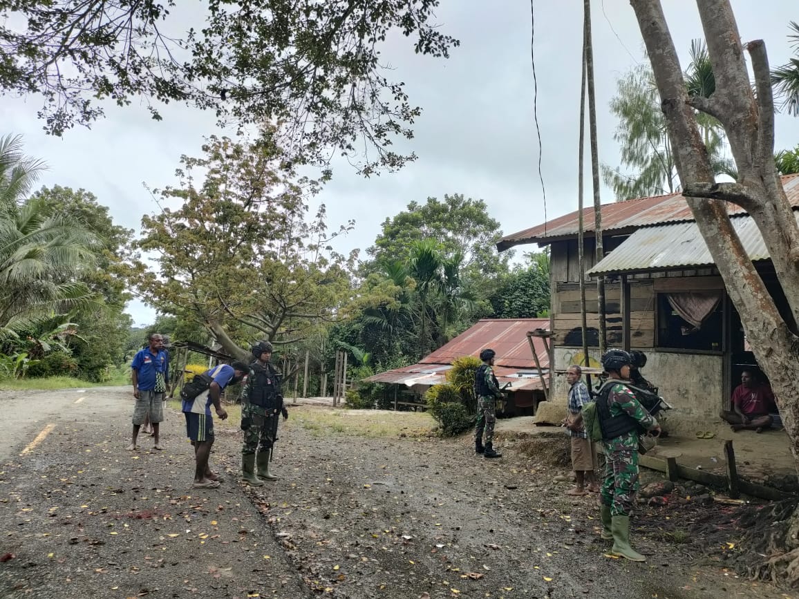Satgas Yonif 126/KC Komsos ke Rumah Warga Binaan 1