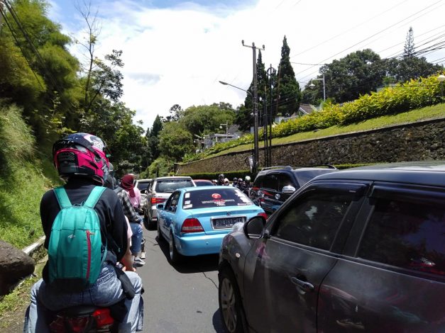 Libur Panjang, Lalulintas Puncak Stuck 27