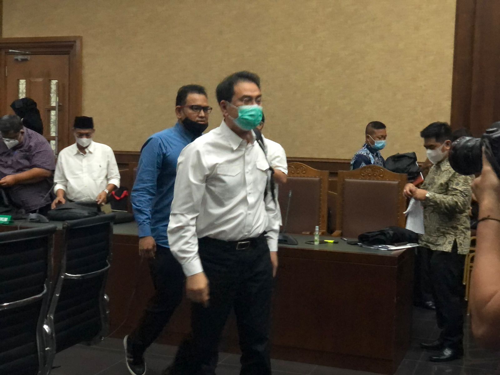 Jaksa KPK Eksekusi Azis Syamsuddin ke Lapas Tangerang