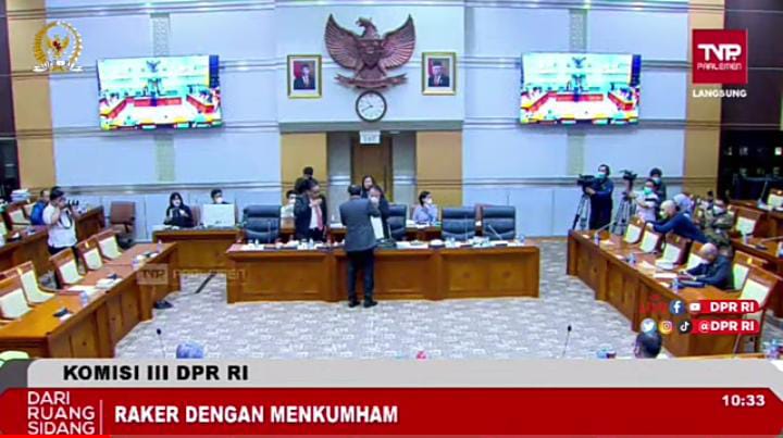 Komisi 3 DPR Bentuk Panja RUU Narkotika, Serahkan DIM Kepada Pemerintah 10