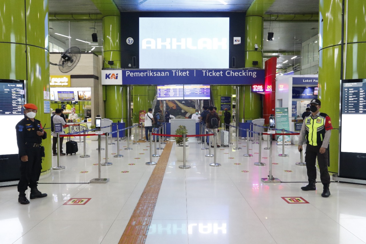 Tiket Kereta Mudik Masih Tersedia di Stasiun Pasar Senen dan Gambir 1