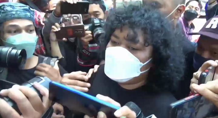 IMG-20220407-WA0036 Komika Marshel Diperiksa Polisi Terkait Pembelian Konten Porno 1