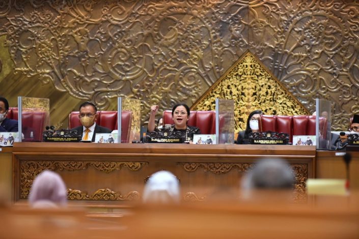 Tujuh Calon Anggota Dewan Komisioner OJK Periode 2022-2027 Disetujui DPR, Ini Ketuanya 48