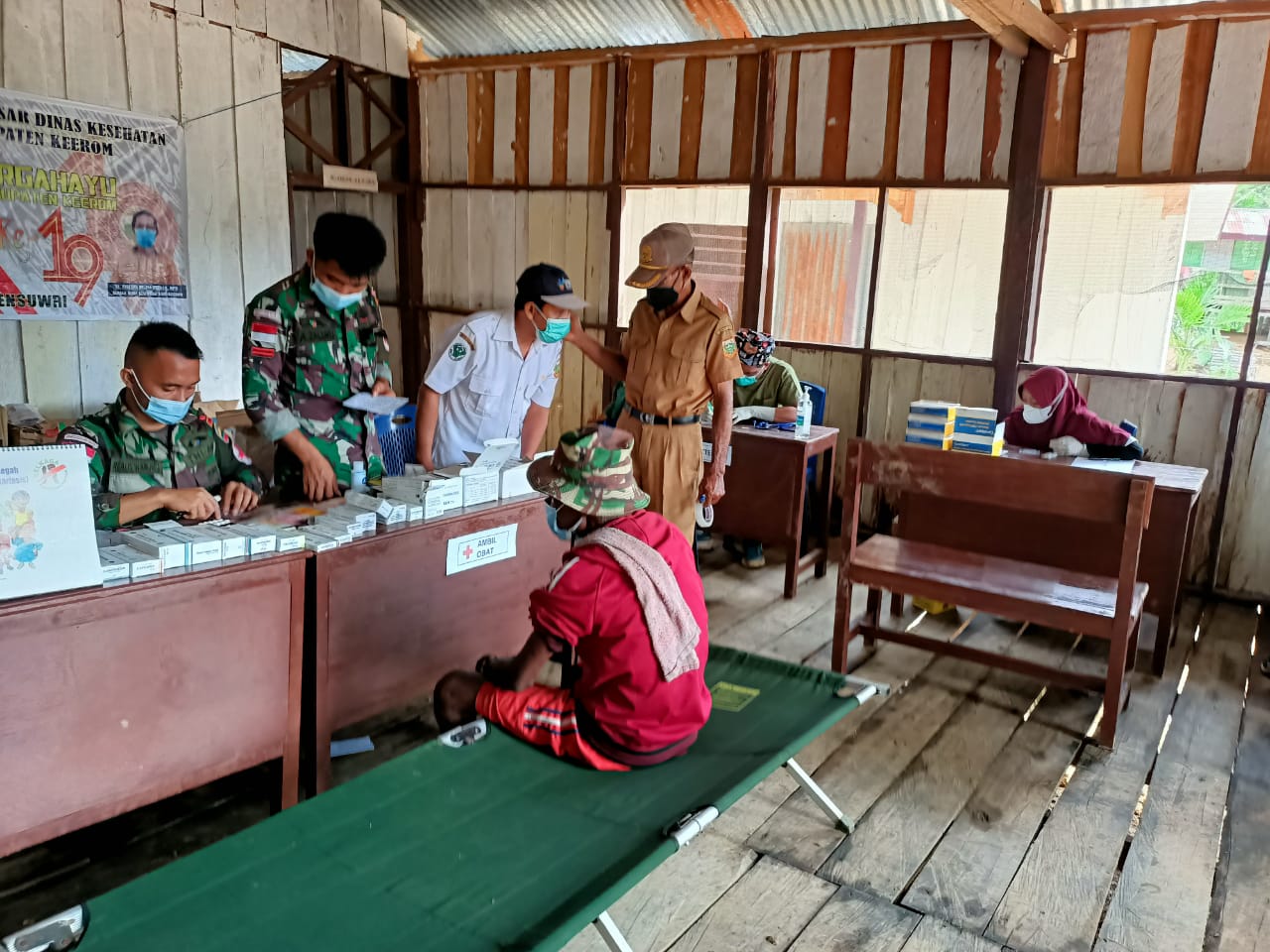 IMG-20220426-WA0028 Satgas Pamtas Yonif 126/KC Lakukan Pengobatan Massal di Wilayah Perbatasan 1