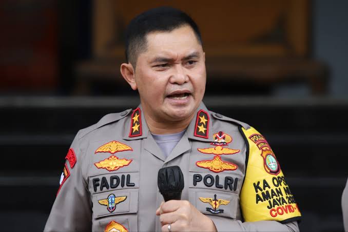 IMG-20220427-WA0024 Pemudik Meningkat, Kapolda Metro Jaya Tingkatkan Pengamanan di Stasiun Pasar Senen 1