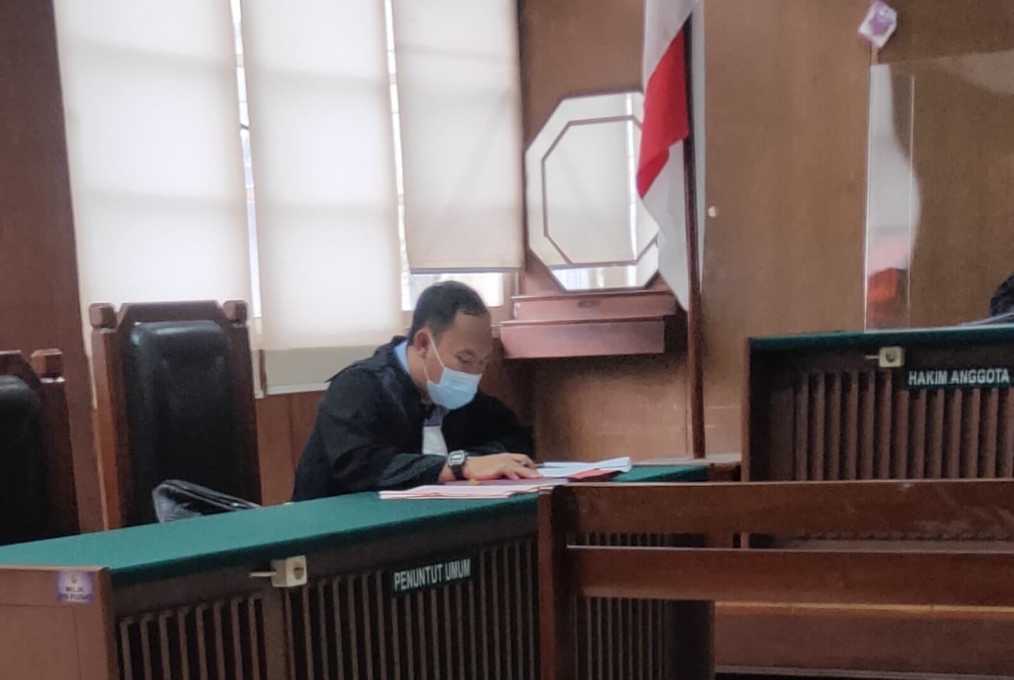 Polisi Jadi Kurir Sabu Dituntut 8 Tahun Penjara 1