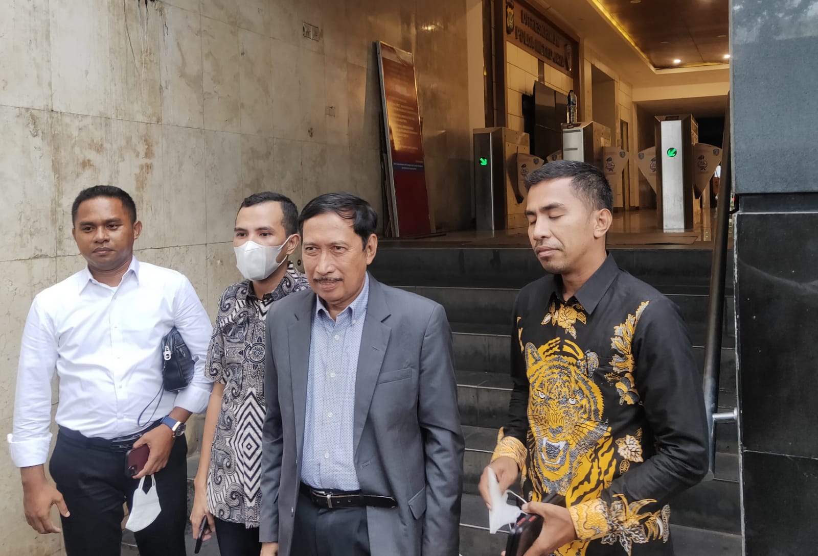 IMG-20220531-WA0029 Kasus Pencemaran Nama Baik, Musni Umar Diperiksa sebagai Pelapor 1