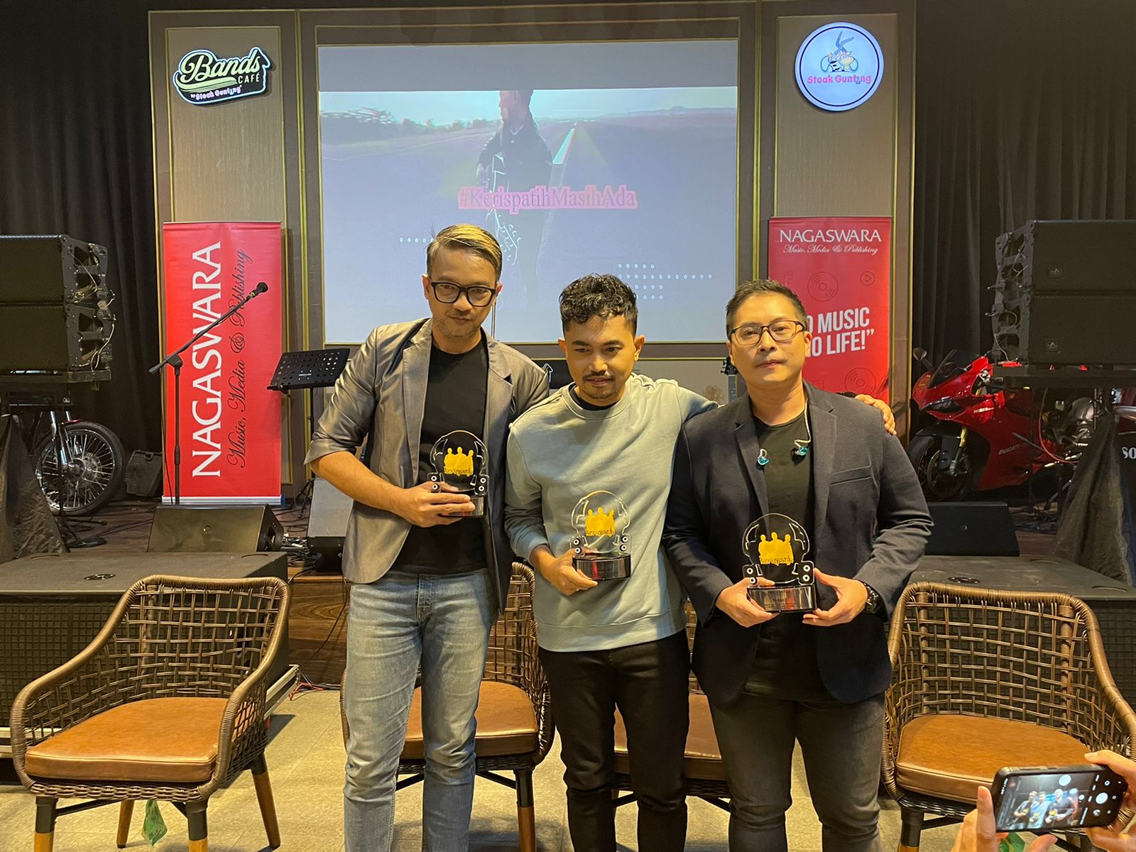 Single Baru 'Pernah Terluka' Bakal Obati Kerinduan Fans KERISPATIH 1