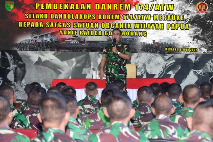 Beri Pembekalan Kepada Raider 600/Modang, Brigjen TNI E. Reza Pahlevi: Lindungi dan Hormati Martabat Masyarakat Papua 64