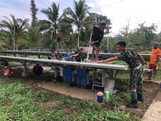 PLTS Rusak di Perbatasan RI-PNG Berhasil Diperbaiki 40