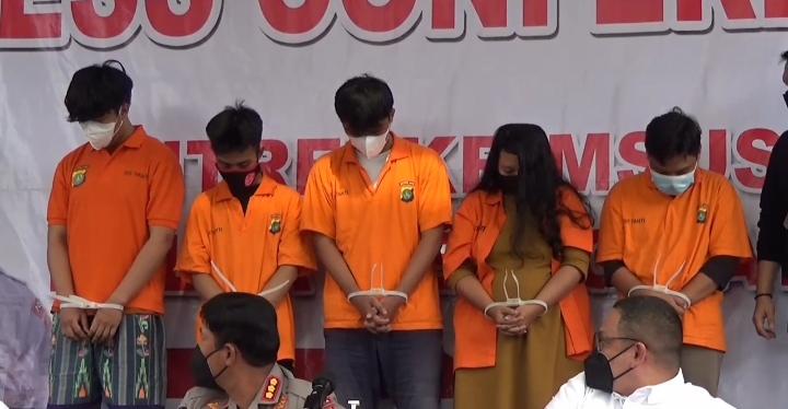 Polda Metro Tangkap Lima Tersangka Pinjol 1
