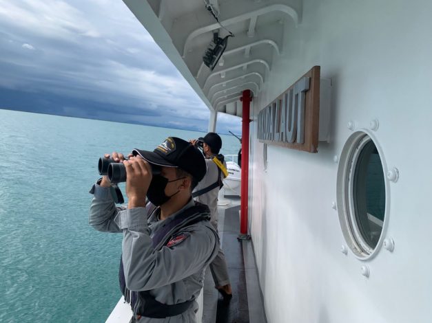 Bakamla Ikut Cari Korban LCT Anugrah Indasah Tenggelam di Perairan Sanipah  58