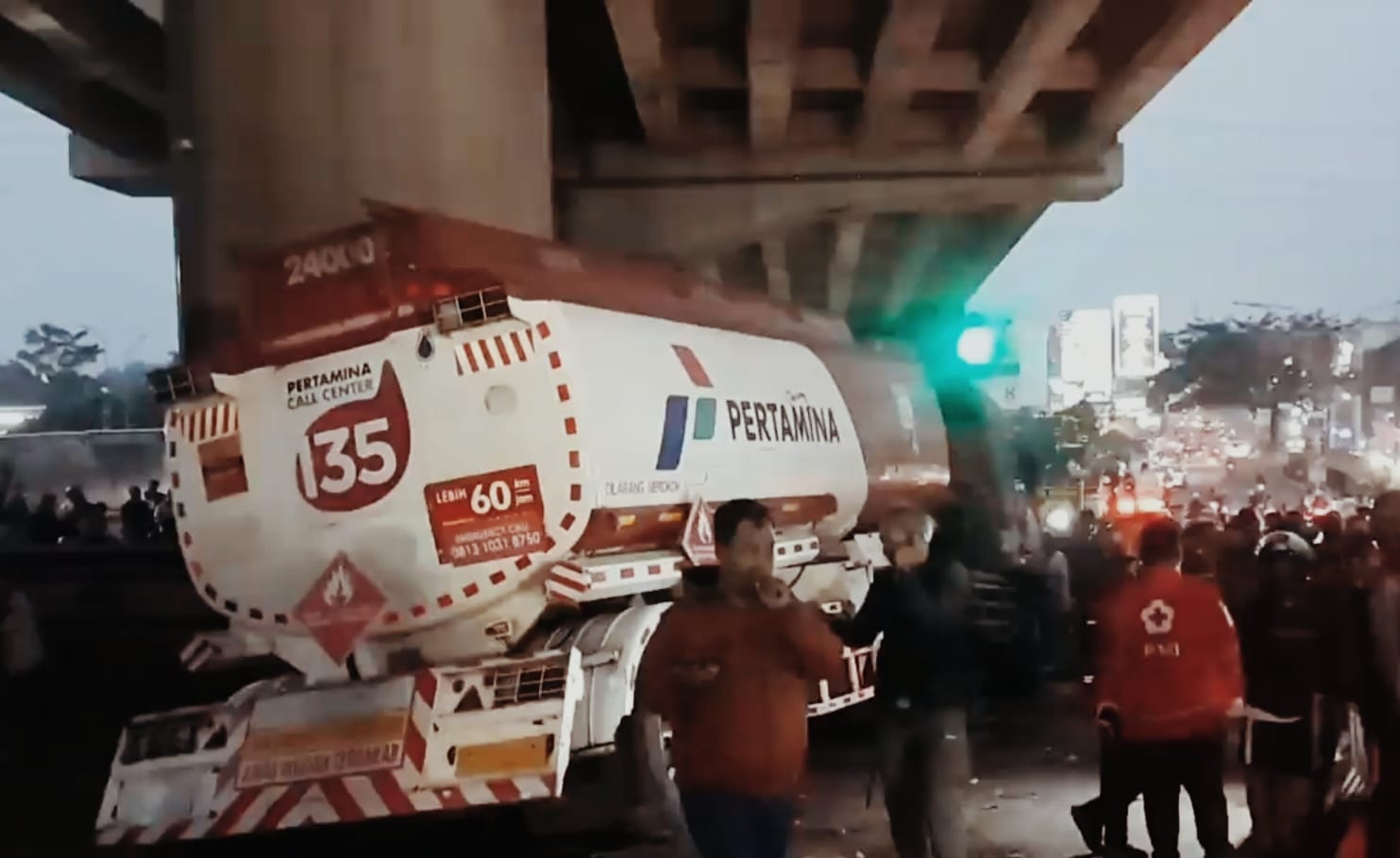 IMG-20220719-WA0067 Kecelakaan Truk Pertamina, Sopir dan Kernet Jadi Tersangka 1