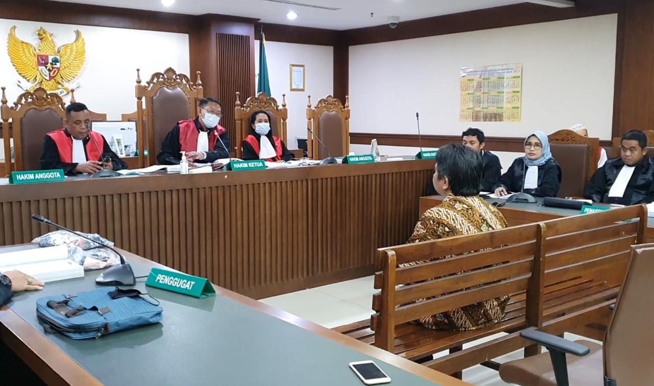 IMG-20220727-WA0044 Ade Armando Hadir Jadi Saksi dengan Pengawalan Polisi 1