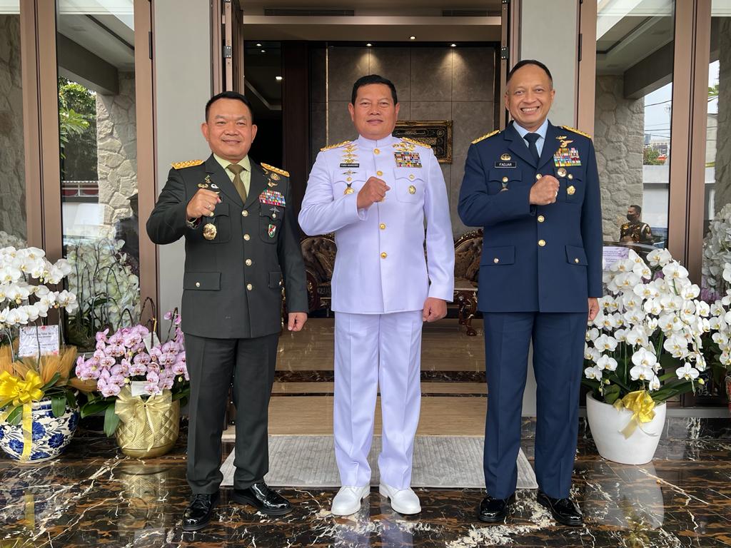 Pengamat Apresiasi Soliditas dan Keakraban Tiga Kepala Staf TNI 1