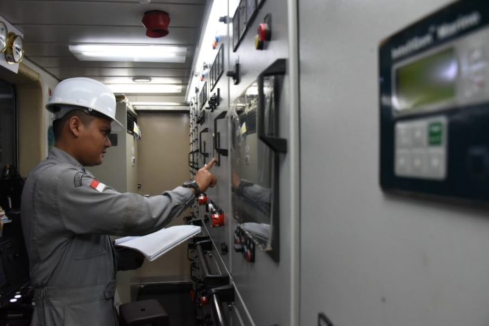 Jelang Patroli Bersama Dengan Australia, KN Pulau Dana-323 Lakukan Pengecekan Kapal 10