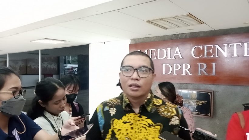 DPR dan Pemerintah Evaluasi 22 RUU Prolegnas 31