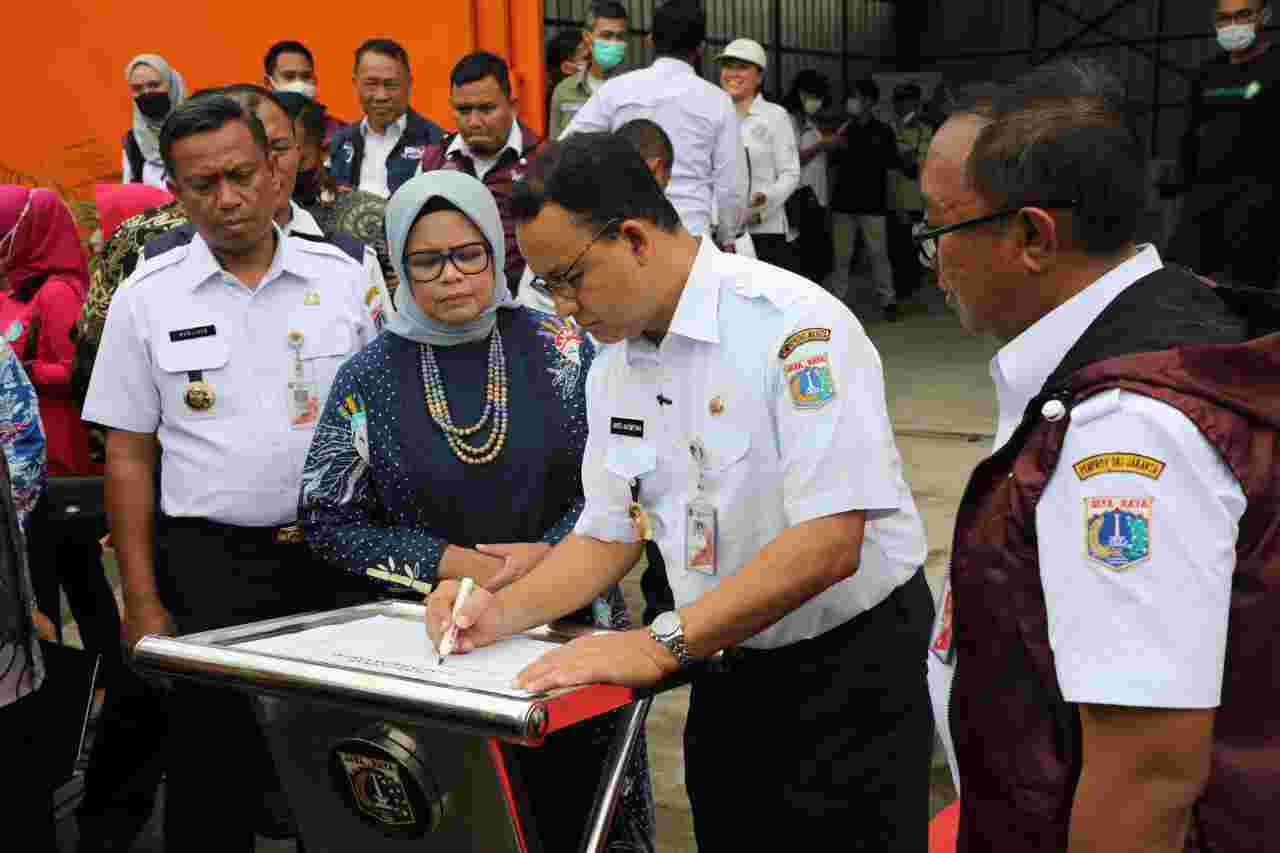 Survei IPO: Mayoritas Responden Puas Kinerja Anies Baswedan 1