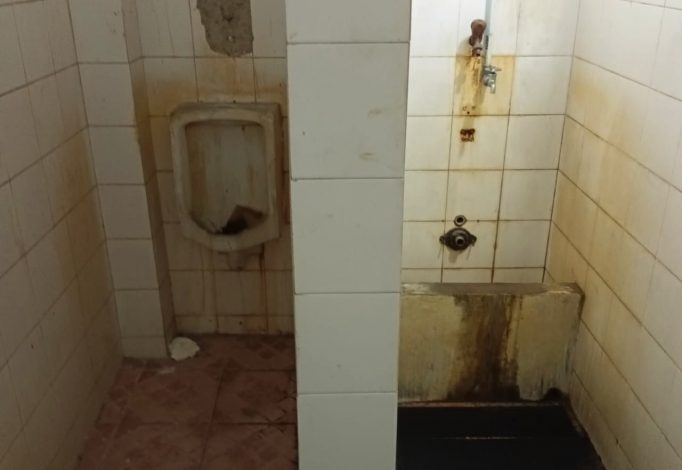 Potret Toilet di Bangunan Tua PN Jakarta Utara 12