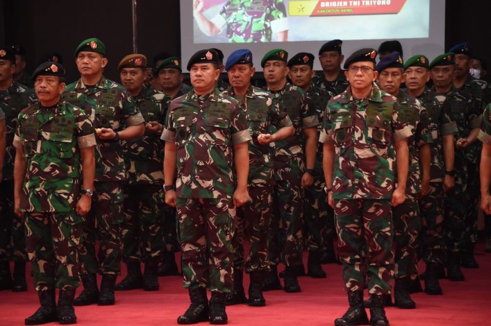 Panglima Pimpin Upacara Korps Kenaikan Pangkat 49 Pati TNI 41