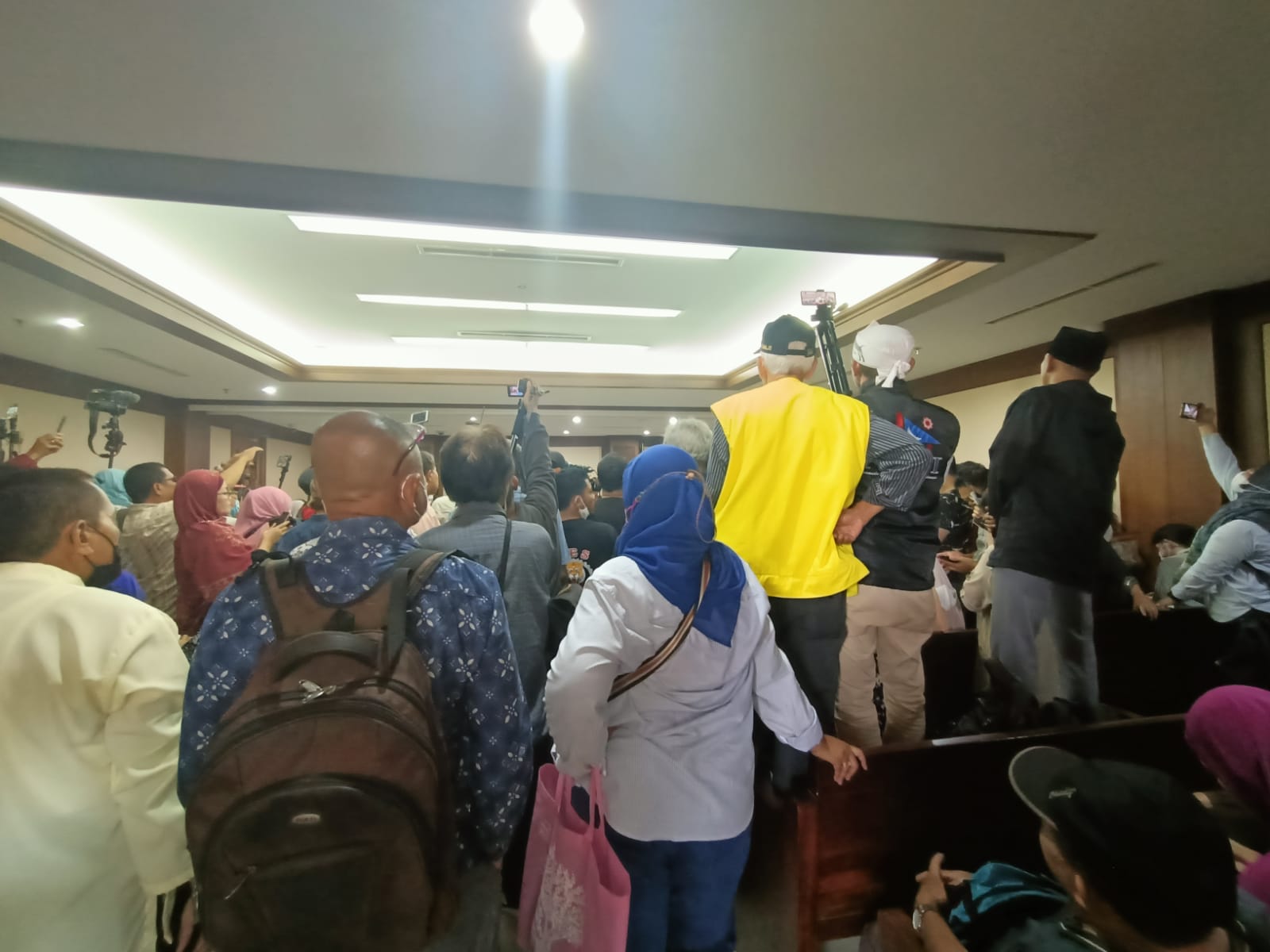 Persidangan Gugatan Dugaan Ijazah Palsu Jokowi Dipadati Pengunjung 1