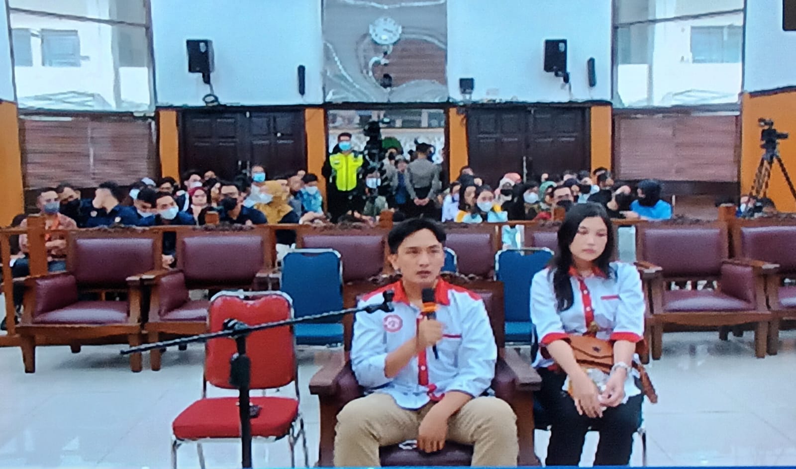 Kekasih Brigadir J: Abang Merantau Demi Mahar 1