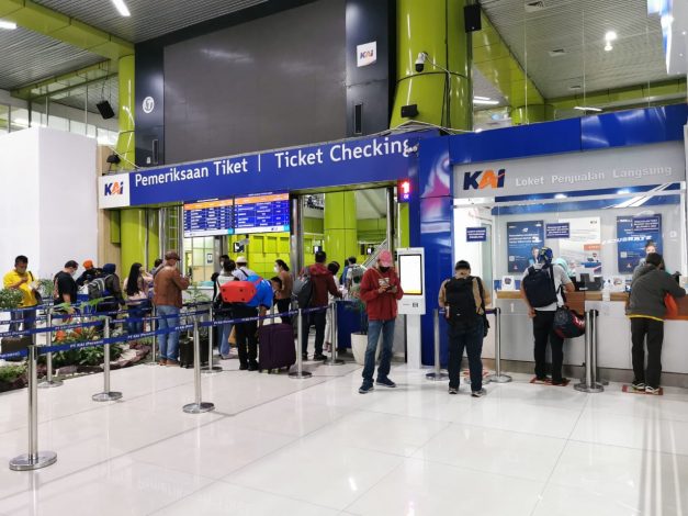 Begini Cara dan SyaratPesan Tiket Kereta Liburan Nataru 14
