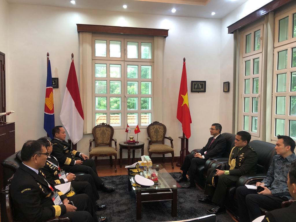 Bakamla Kunjungi Dubes RI di Hanoi 1