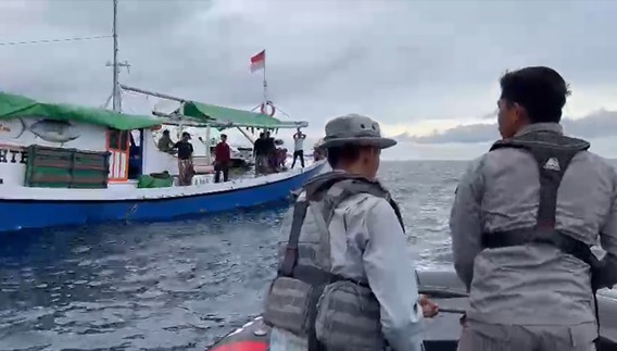 IMG-20230330-WA0027 Bakamla RI Selamatkan Nelayan di Selat Makassar 67