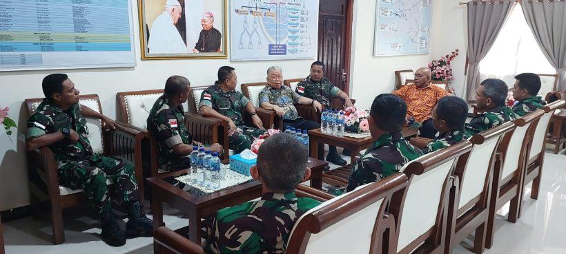 IMG-20230331-WA0025 Uskup Agung Mandagi dan Danrem 174/ATW akan Bersinergi Membangun Papua Dengan Cinta Kasih 66