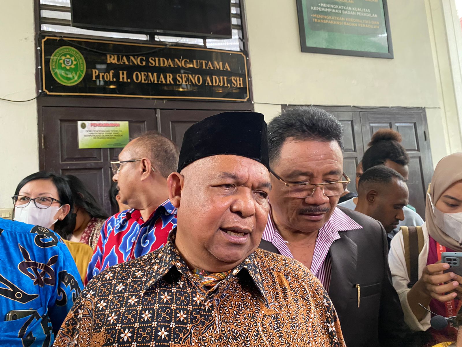 IMG-20230503-WA0092 Hakim Tolak Praperadilan Lukas Enembe 1