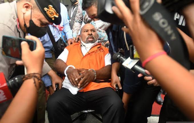 IMG-20230606-WA0103 Gubernur Non-Aktif Papua Lukas Enembe Disidangkan Pekan Depan 1