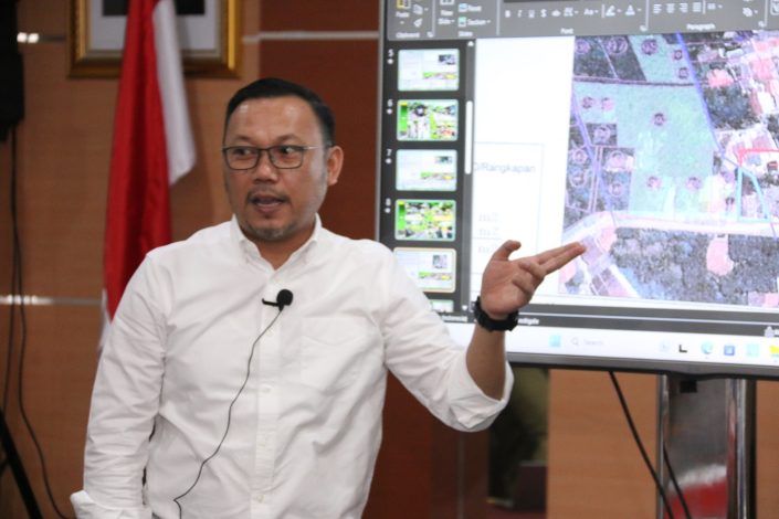 Diperiksa Jaksa Kasus DP4 Pelindo, Kepala BPN Depok Ngaku Tak Kenal dengan Para Tersangka 51